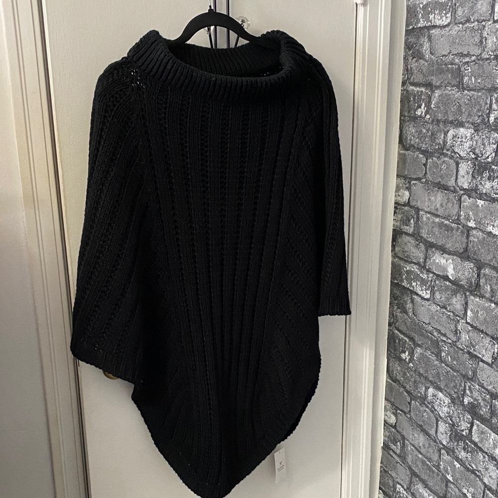 Denver Hayes Black Knit poncho